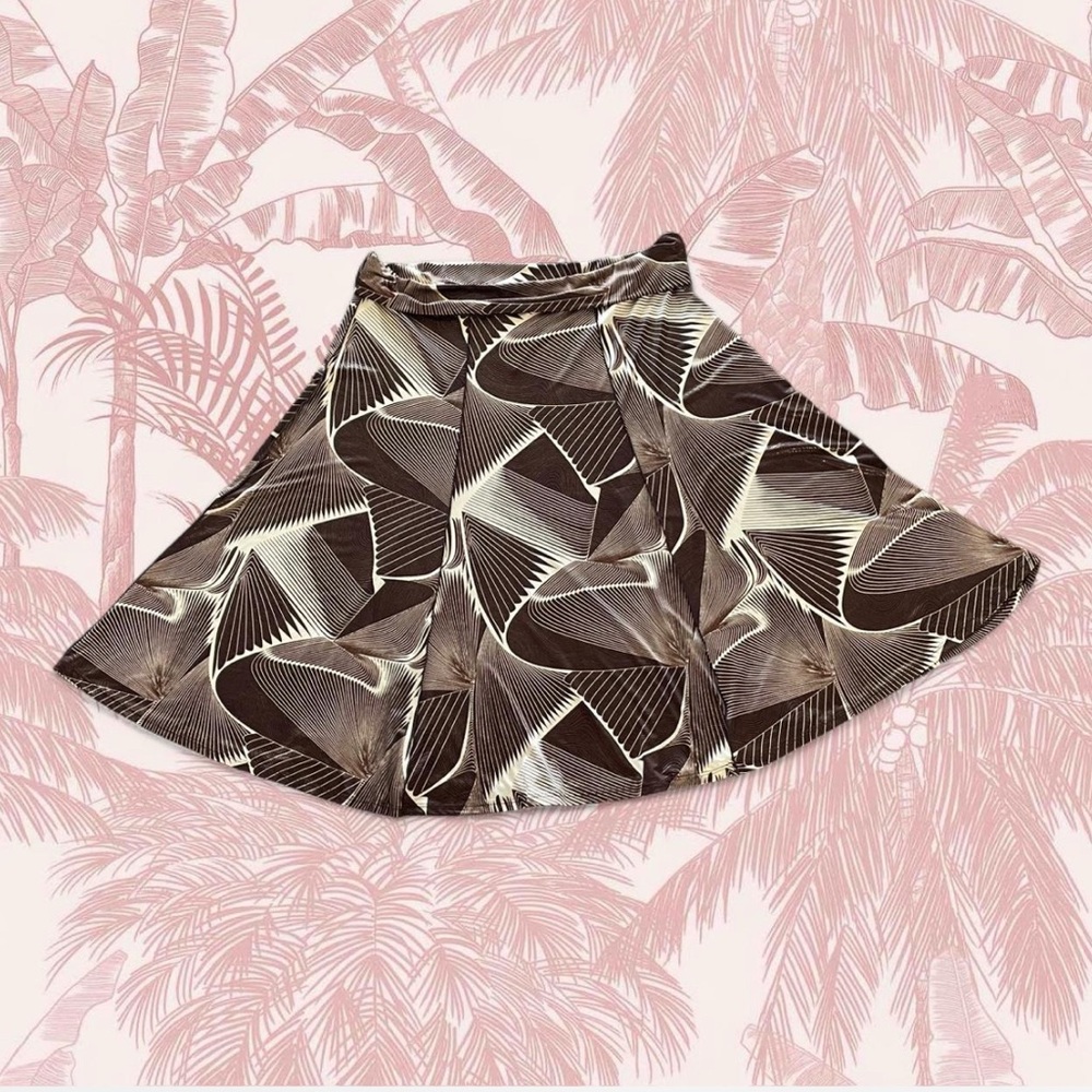 2000s Chic Patterned Women's Mid Length Flowy Skirt - L/XL - Gold Detailing!